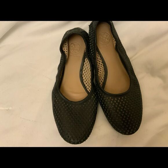 Tory Burch Whittaker Perforated Leather Ballerina Flat, Black- Size 5.5 - Picture 9 of 10